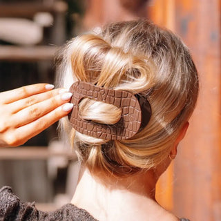 Brown Crocodile Flat Round Hair Clips