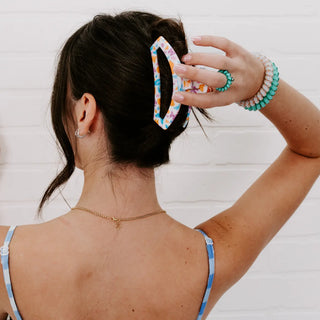 Open Fluttering By Large Hair Clip
