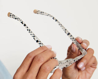 Frame Of Mind Reading Glasses Black Pixel Check