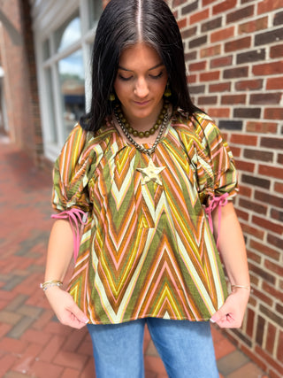 Retro chevron short top with pink bows on sleeve