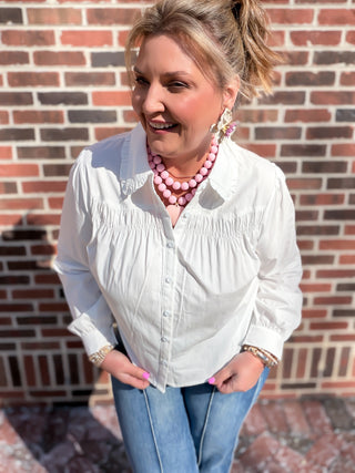 white peter pan collar blouse