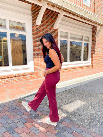 "Judy Blue" Carson Straight-Leg Burgundy Jeans