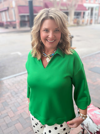 green scallop edge top