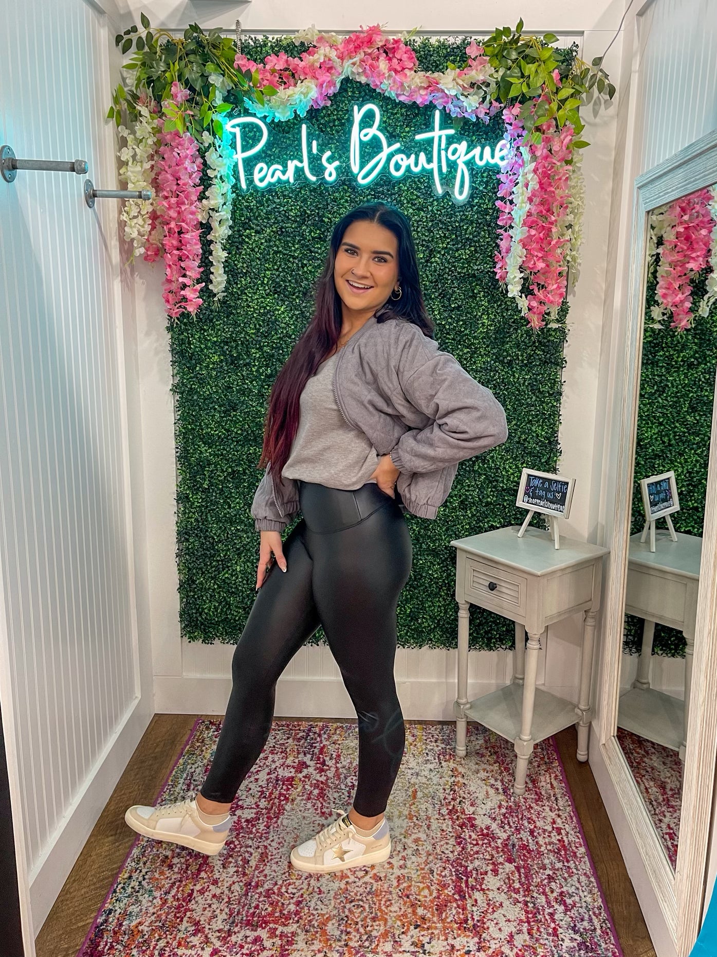 Onyx Faux Leather Sculpture Leggings