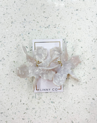 Pearl White Flora Earrings