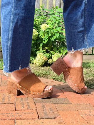 Corkys | Gaslight Platform Sandal | Camel