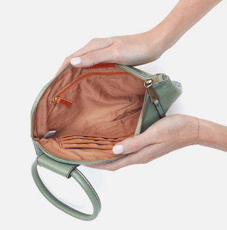 Sable Wristlet | Jade