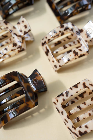 Blonde Tortoise Medium Square Flat Hair Clip