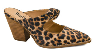 Corkys Knot Gonna Happen mule.