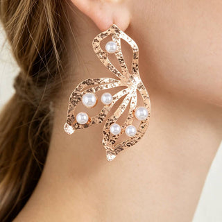 Hammered Pearl Flower Earrings