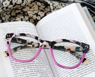 Faye Reading Glasses Black Marble/Pink