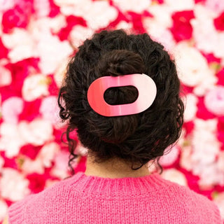 Kiss & Tell Flat Round Clips