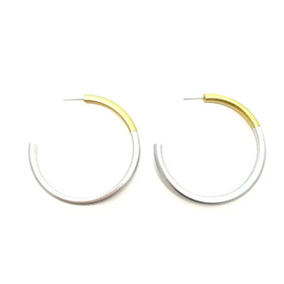 Liz Medium Hoop Earrings