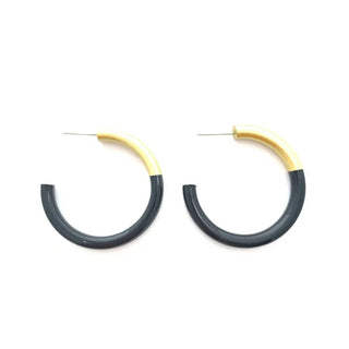 Liz Medium Hoop Earrings
