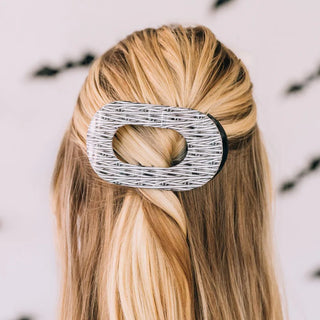 Mummy Knows Best Large Flat Round Clip