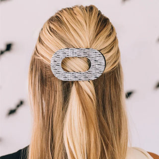 Mummy Knows Best Medium Flat Round Clip