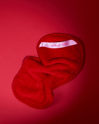 Ruby Red PRO MakeUp Eraser