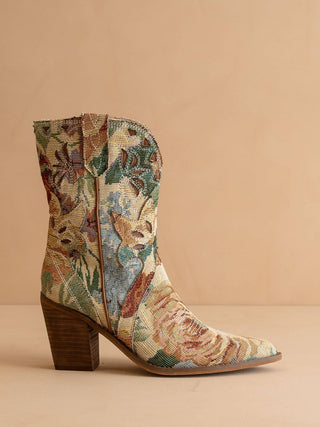 Tapestry patterned cowboy boot.