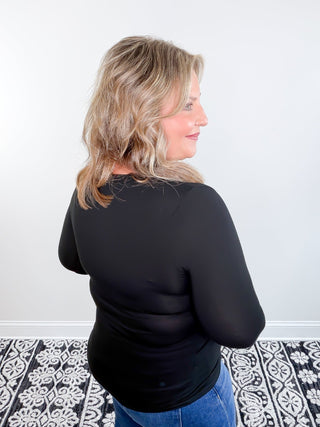 The Classic V Top | Black