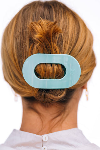 Totally Turquoise Medium Round Flat Hair Clip