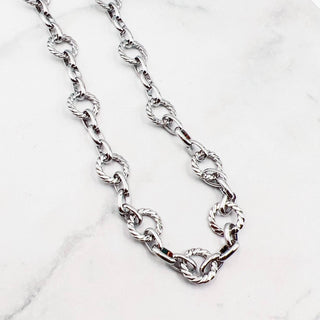 "Treasure Jewels" Silver Circle Chain Link Necklace